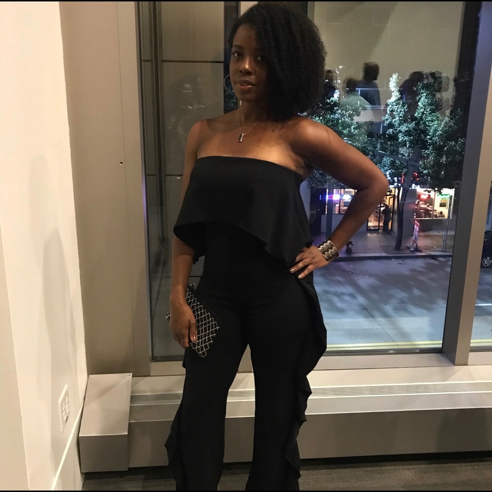 GORGEOUS Black ruffle jumpsuit!